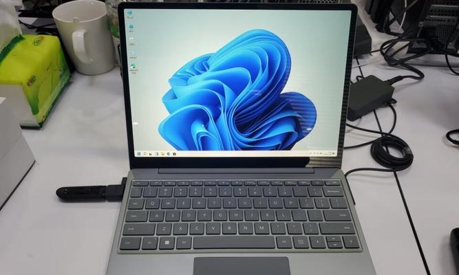 Surface编程的技巧与应用（探索Surface设备的编程潜力，打造创新应用）